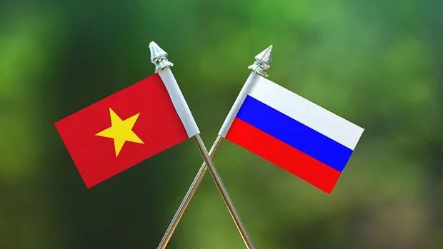 越南在西方和俄罗斯之间寻找平衡