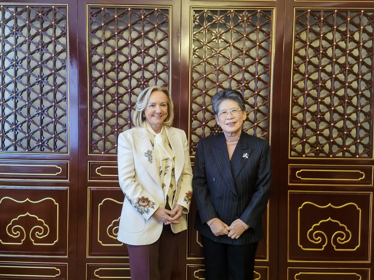 欧洲天邻智库主席乔万卡·保时捷到访国际合作中心