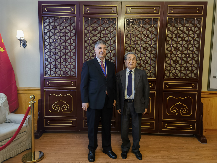 伊拉克外交部副部长希沙姆率外交部代表团到访国际合作中心
