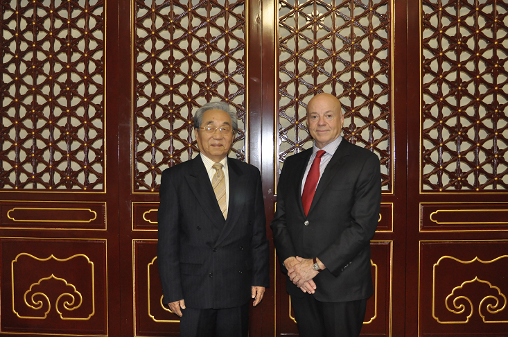 美国资深知华人士亚瑟·泽肯道夫到访国际合作中心